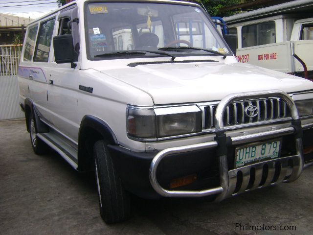 Toyota station wagon in Philippines