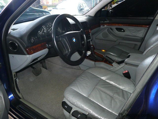 BMW 523 in Philippines