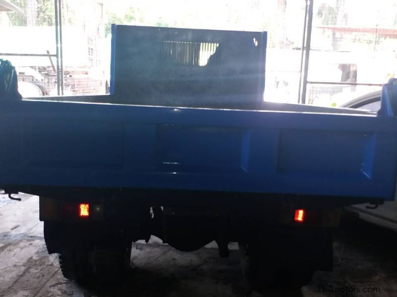 Isuzu Elf Mini Dump 4x2 Low Side High Deck 4HF1  in Philippines