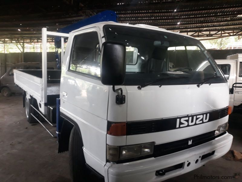 Isuzu Elf NPR Wide 3 Step Boom Crane Truck 4HF1 in Philippines