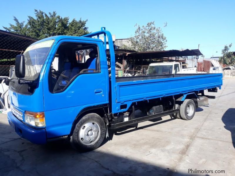 Isuzu Elf NPR Wide 4HF1 Dropside Cargo Truck  16FT  in Philippines