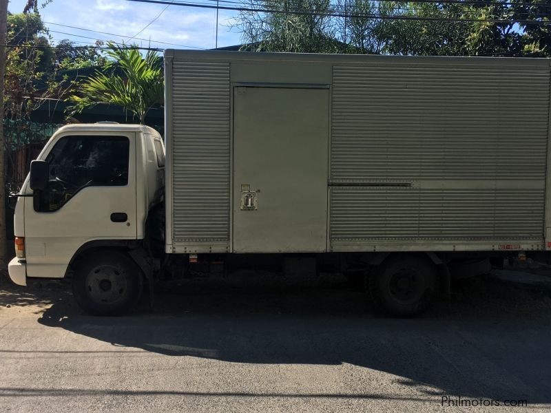 Isuzu Elf aluminum 14ft in Philippines