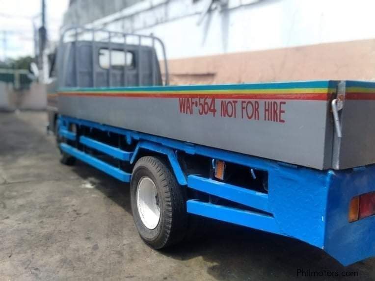 Isuzu Elf dropside 4 be1 Inline 14 ft long in Philippines