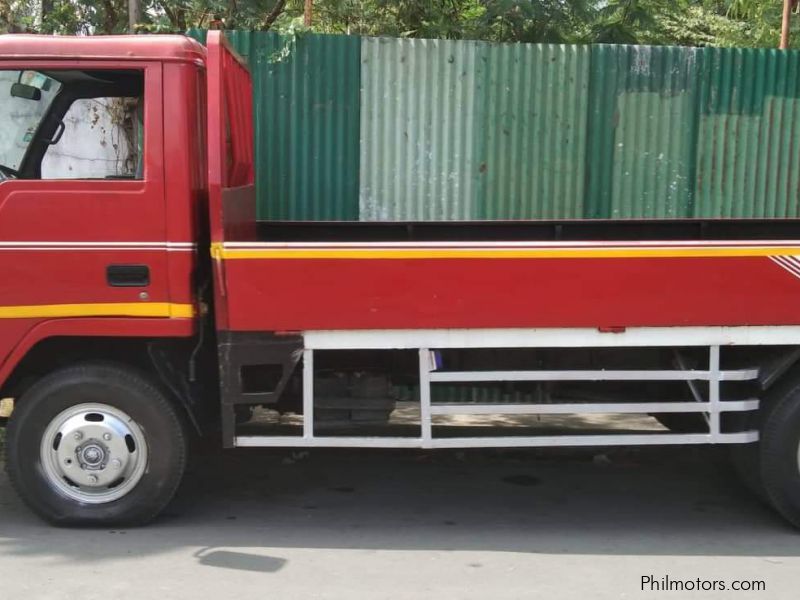 Mitsubishi Dropside 14 ft in Philippines