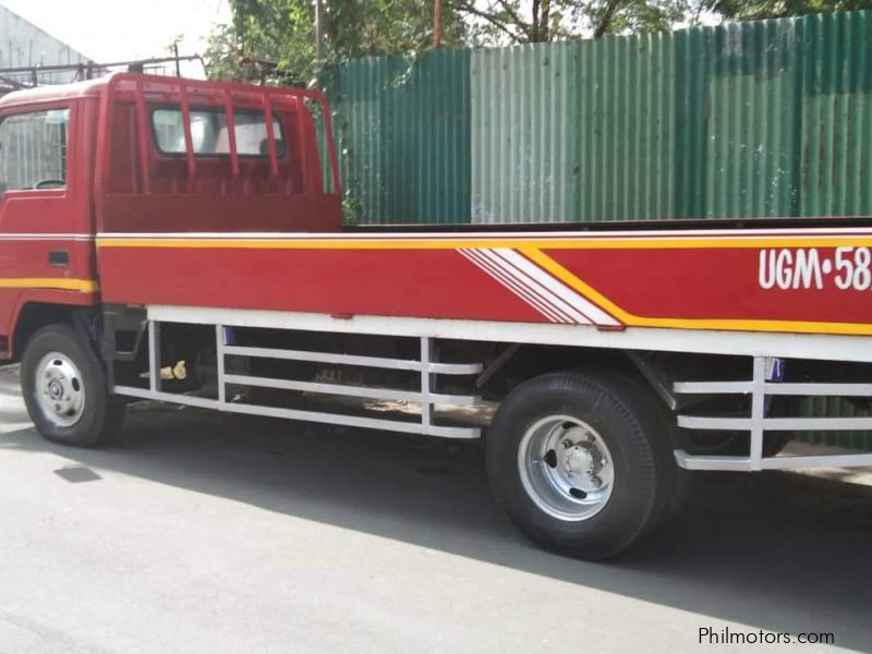 Mitsubishi Dropside 14 ft in Philippines