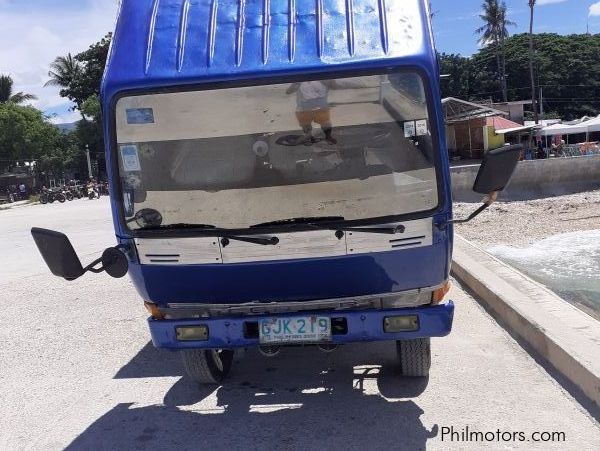 Mitsubishi Fuso Canter in Philippines