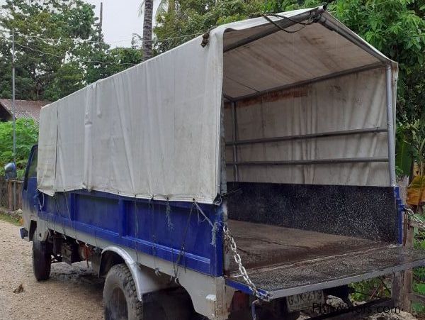 Mitsubishi Fuso Canter in Philippines