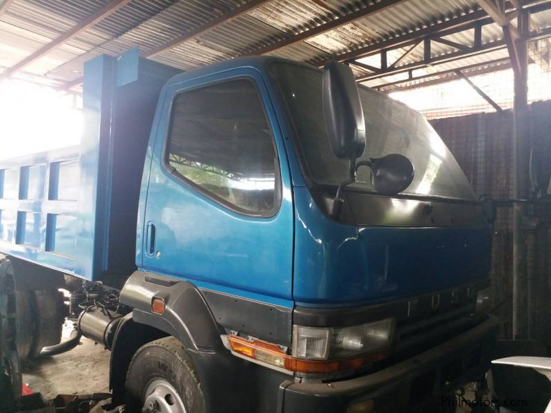 Mitsubishi Fuso fighter Dump 6M61  in Philippines