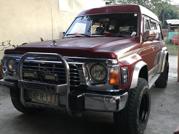 Nissan safari pickup