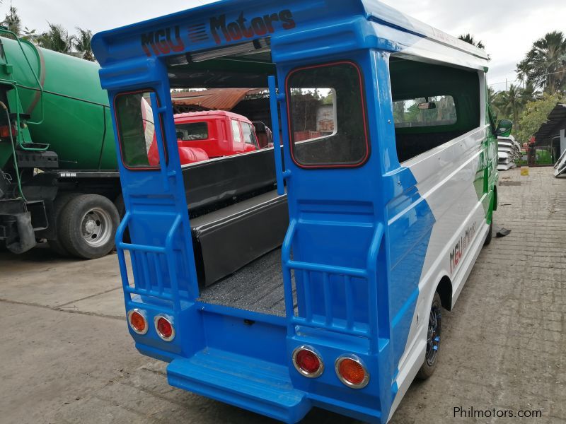 Suzuki Multicab 4x2 Scrum Passenger Jeepney  Blue x Green in Philippines