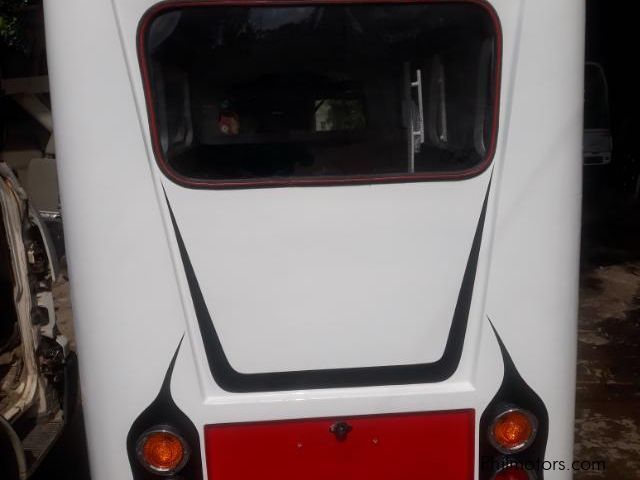 Suzuki Multicab 4x4  Bigeye Side Door Passenger Jeepney  White in Philippines