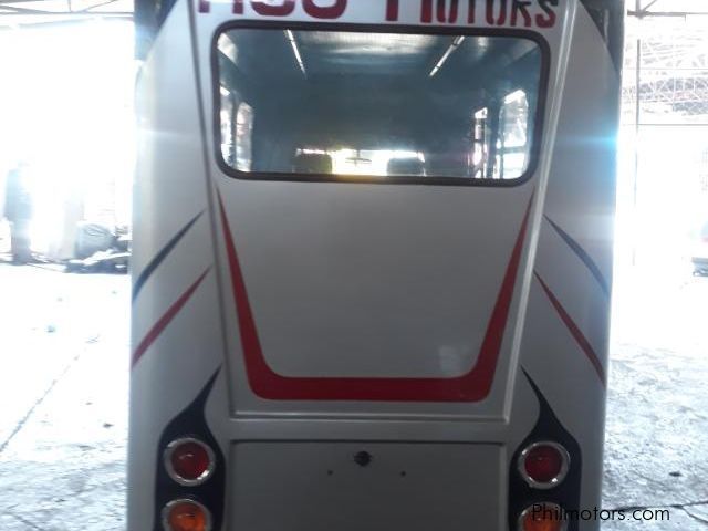 Suzuki Multicab Scrum 4x2 Side Door Passenger Jeepney Silver in Philippines