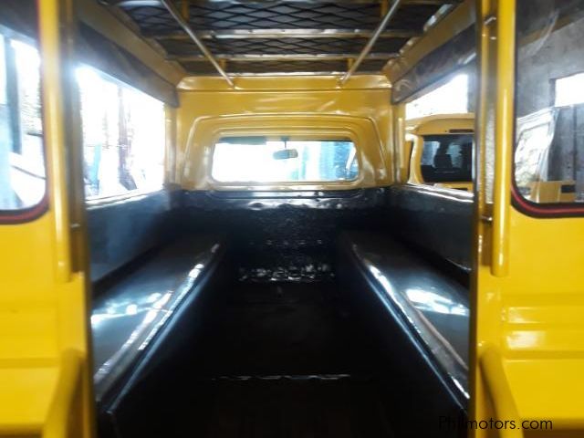 Suzuki Multicab Scrum 4x4 Passenger Jeepney Yellow 8 seating in Philippines