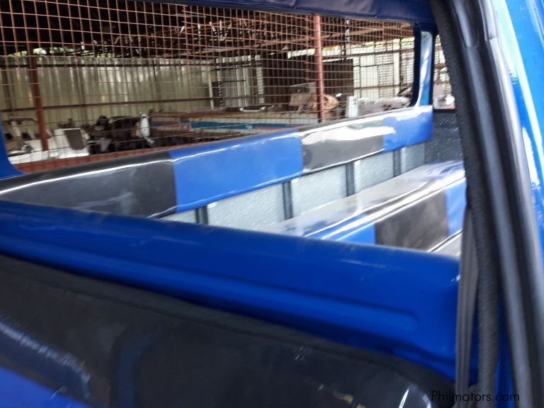 Suzuki Multicab Scrum Passenger Jeepney  Blue in Philippines