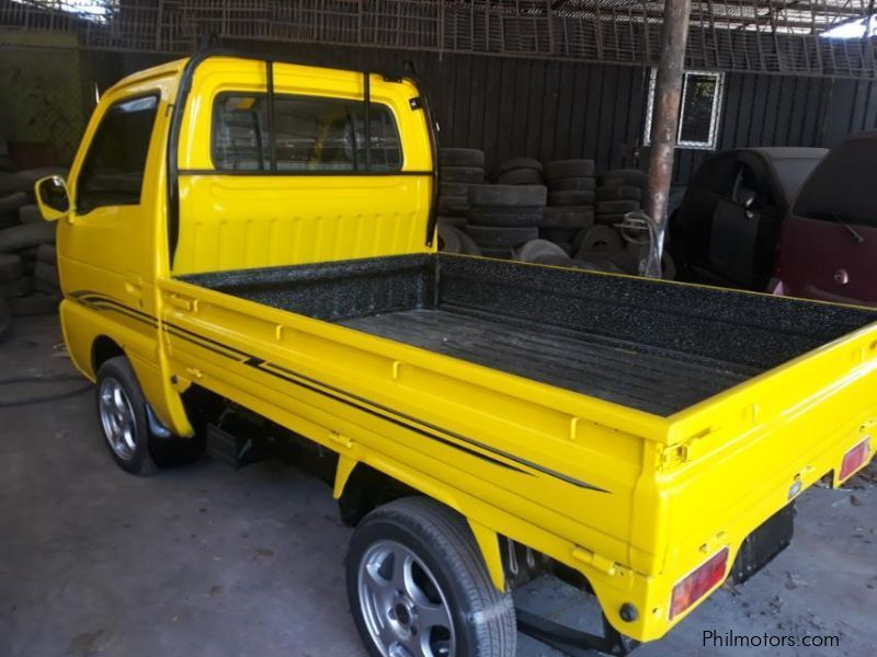 Suzuki Multicab Scrum Pickup 4x4, 5 Speed yellow in Philippines