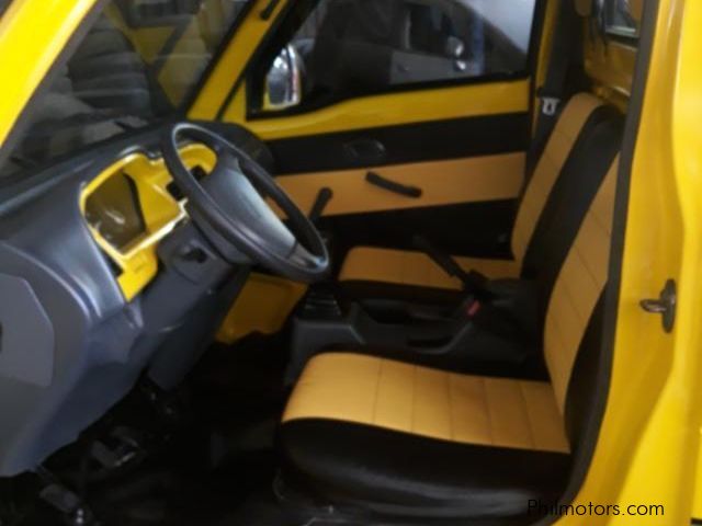 Suzuki Multicab Scrum Pickup 4x4, 5 Speed yellow in Philippines