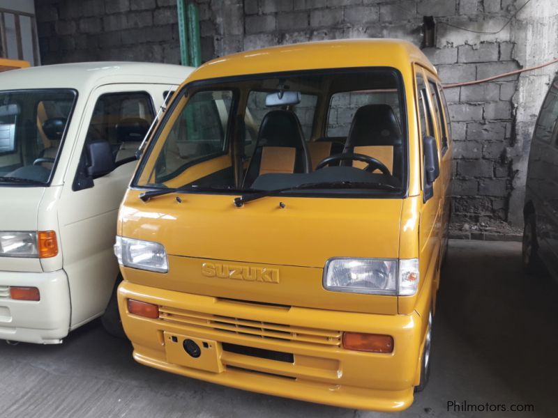 Mini van hot sale suzuki