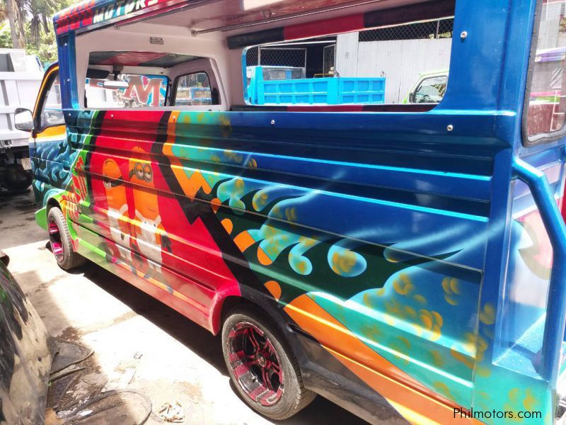 Suzuki Scrum Passenger Jeepney Minion Blue 4x2  in Philippines