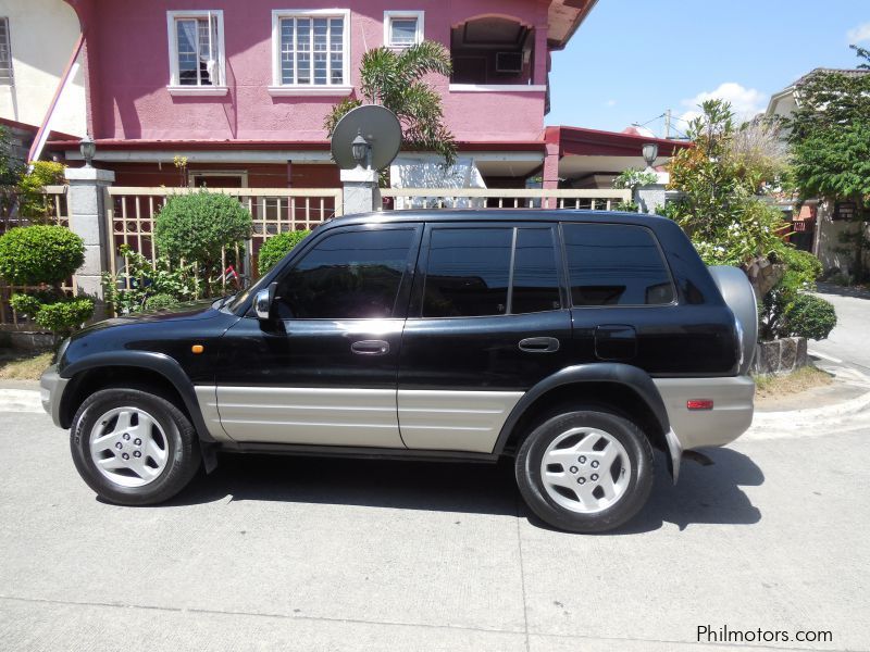 Toyota RAV4 in Philippines