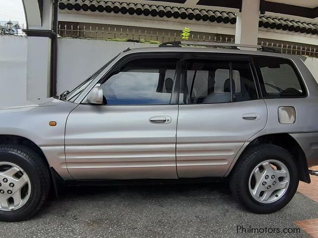 Toyota rav 4 in Philippines
