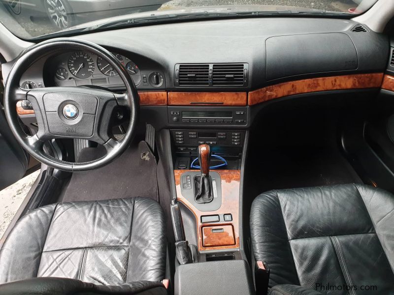BMW 523i in Philippines