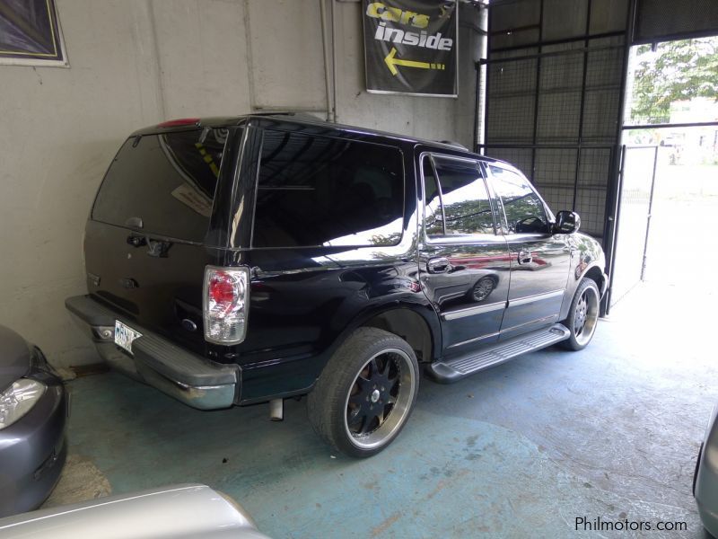 Ford Expedition XLT Triton V8 in Philippines