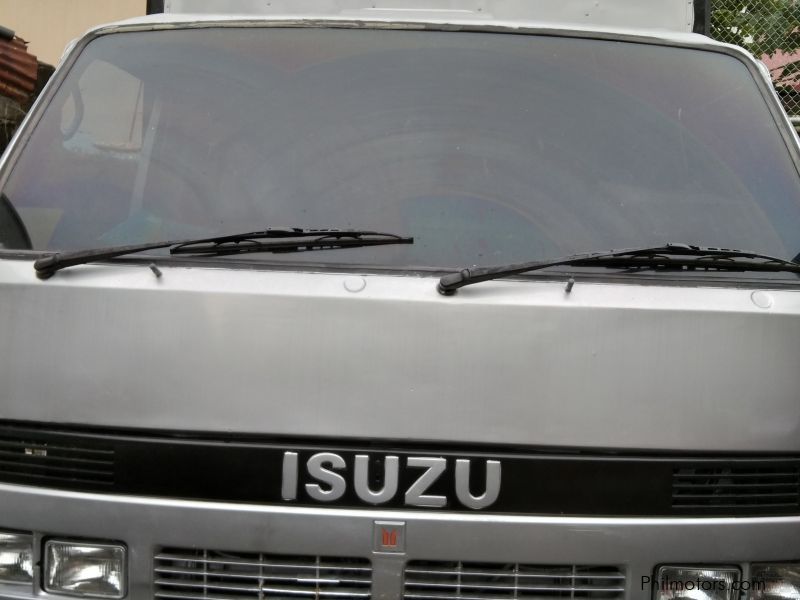 Isuzu Aluminum close van in Philippines