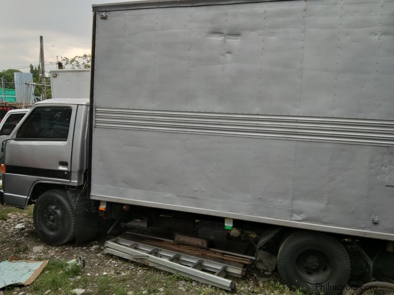 Isuzu Aluminum close van in Philippines