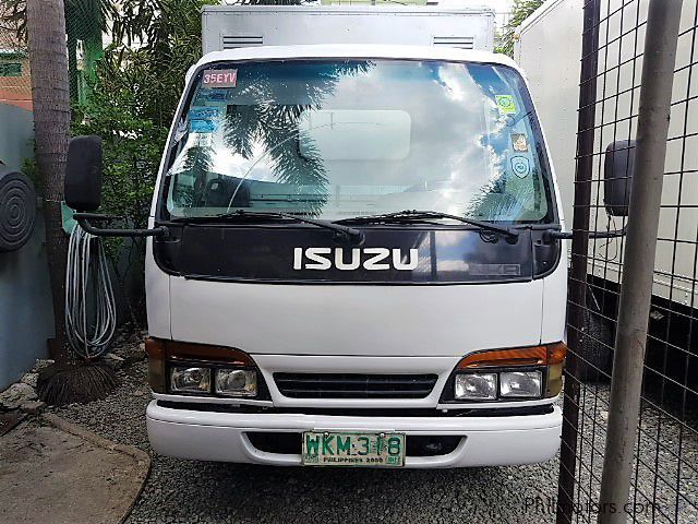 Isuzu Elf in Philippines