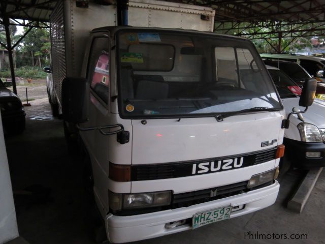 Isuzu Elf closed Van in Philippines
