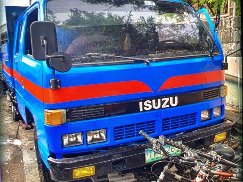 Isuzu NPR in Philippines