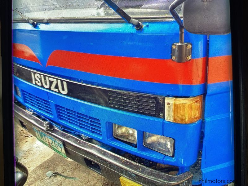 Isuzu NPR in Philippines