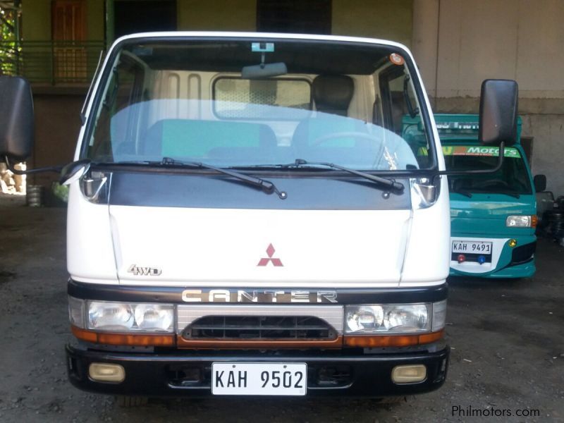 Mitsubishi Canter 4x4 Rear Single Tire Cargo Drop side truck 4M40 MT  in Philippines