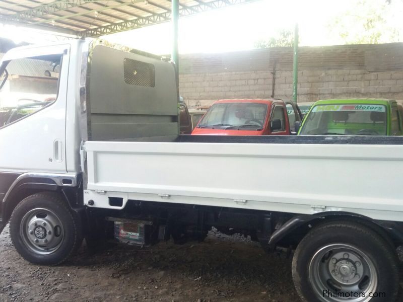 Mitsubishi Canter 4x4 Rear Single Tire Cargo Drop side truck 4M40 MT  in Philippines