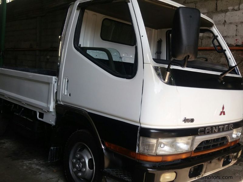 Mitsubishi Canter 4x4 Rear Single Tire Cargo Drop side truck 4M40 MT  in Philippines