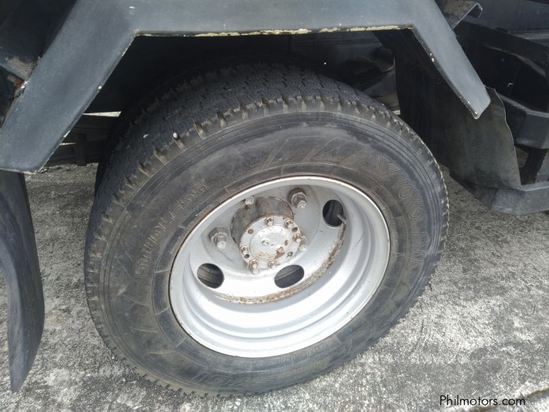 Mitsubishi Canter Lorry Tank in Philippines