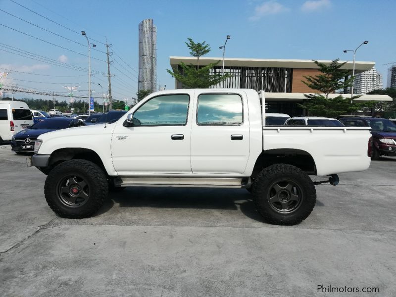 Toyota Hilux 4x4 in Philippines