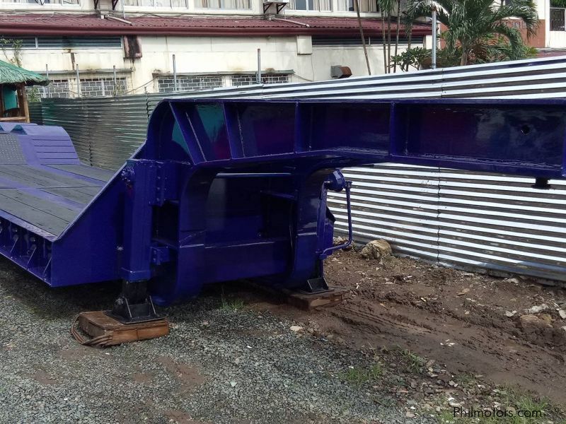 Daewoo Low Bed Trailer in Philippines