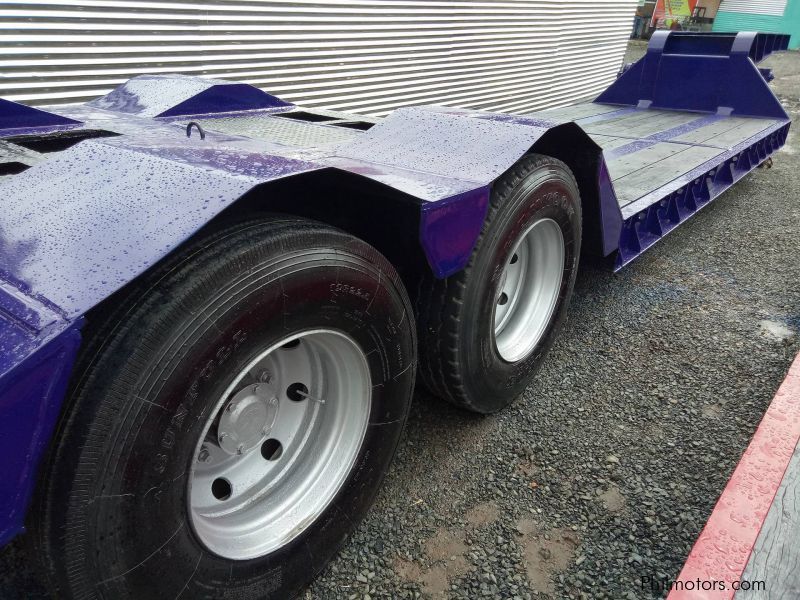 Daewoo Low Bed Trailer in Philippines