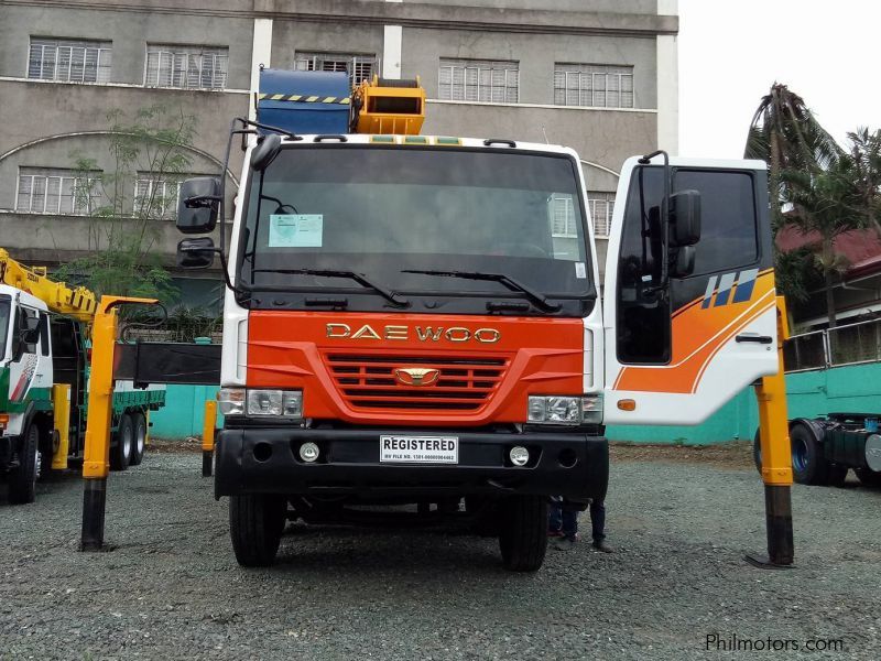 Daewoo Ultra Novus Boom Truck in Philippines
