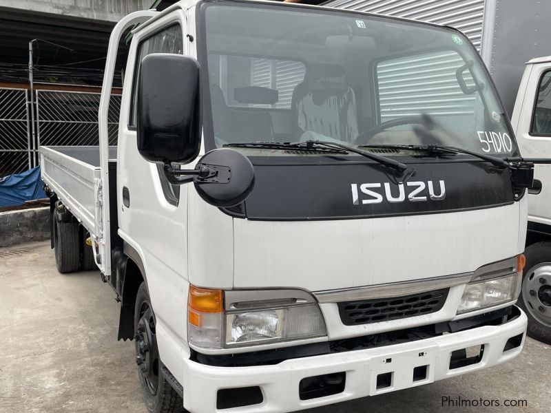 Isuzu ELF GIGA 14FT DROPSIDE TRUCK in Philippines