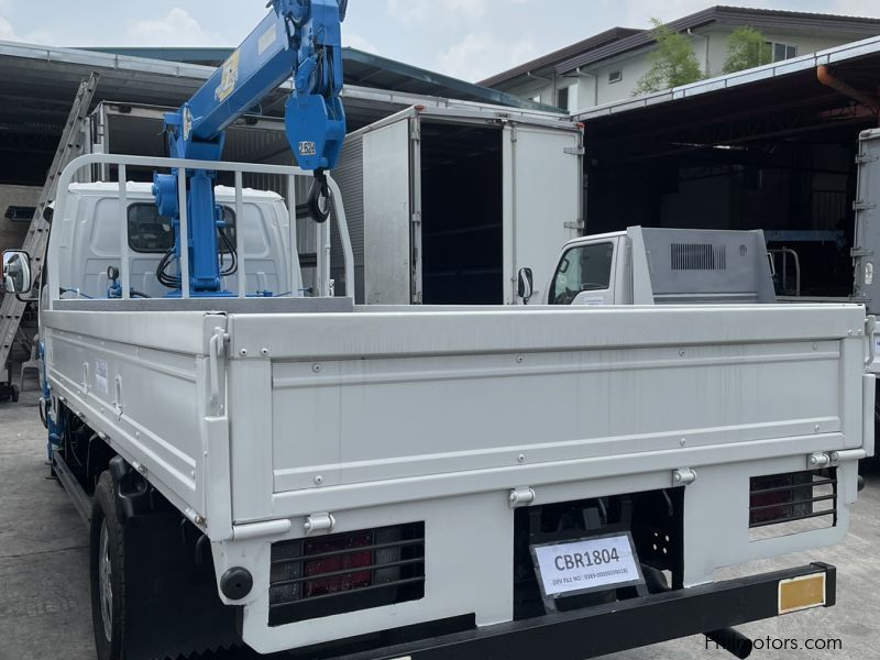 Isuzu ELF GIGA BOOM TRUCK in Philippines