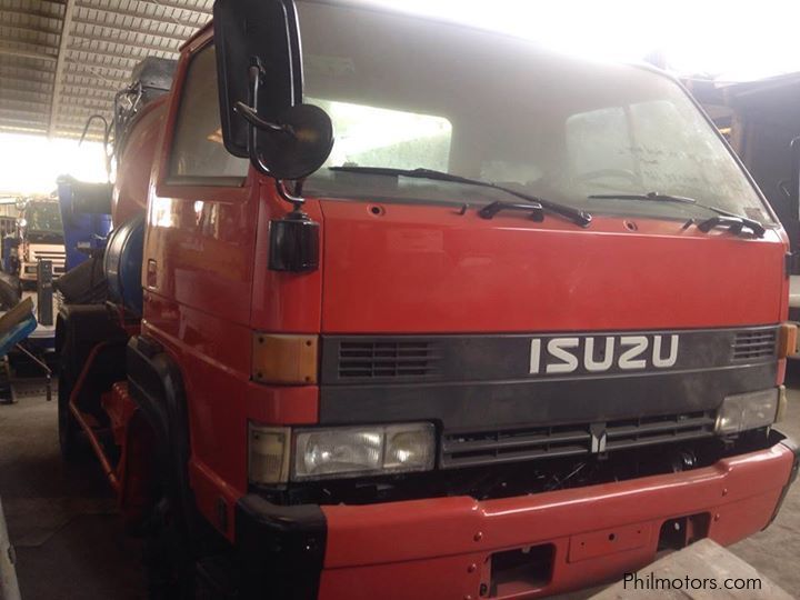 Isuzu MIXER TRUCK SINGLE HEAD LIGHT in Philippines