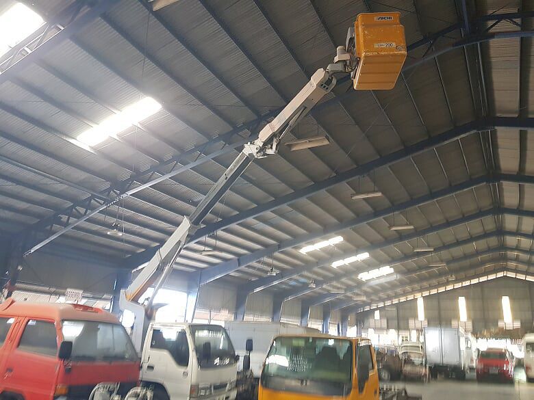 Used Isuzu Manlift 2000 Manlift for sale Cavite Isuzu Manlift sales