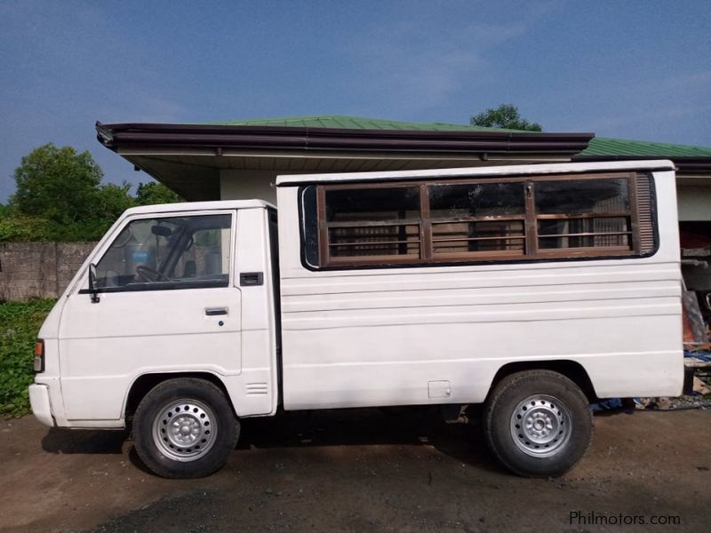 Mitsubishi L300 in Philippines