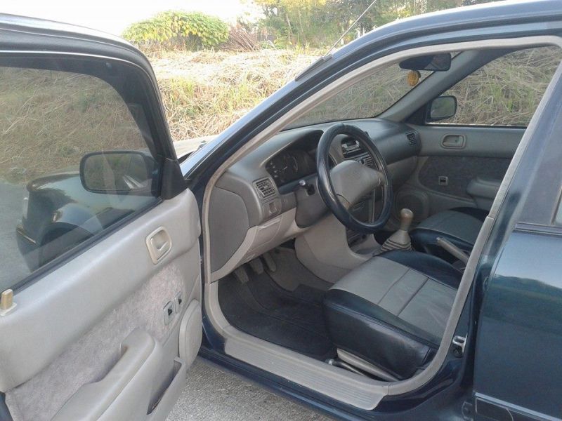 Toyota corolla 1.3 LE 2000 Model in Philippines