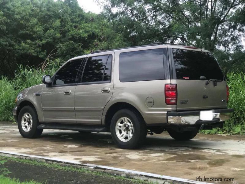 Ford Expedition in Philippines