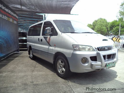 Grand starex vs nissan urvan estate #6