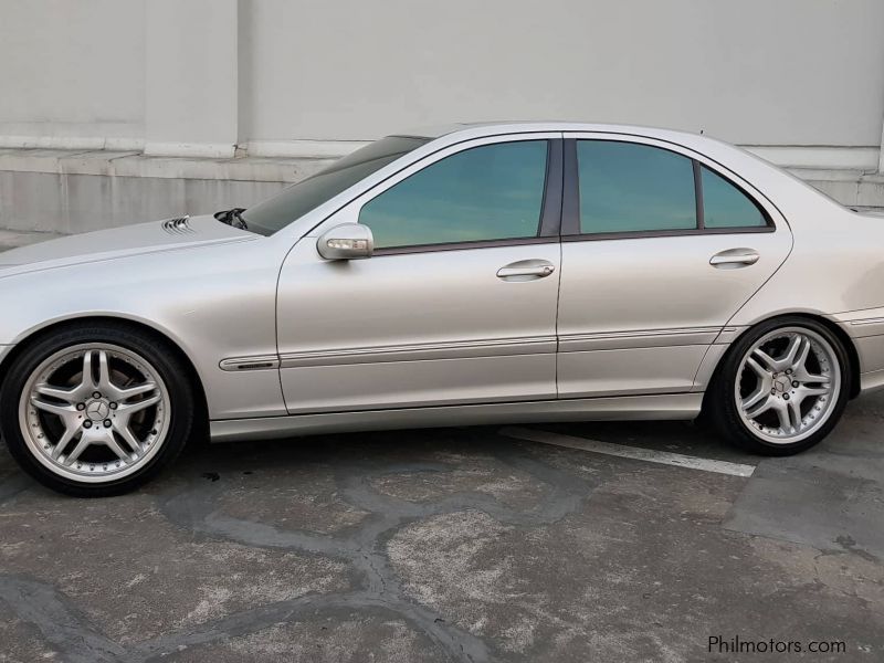 Mercedes-Benz c200 in Philippines