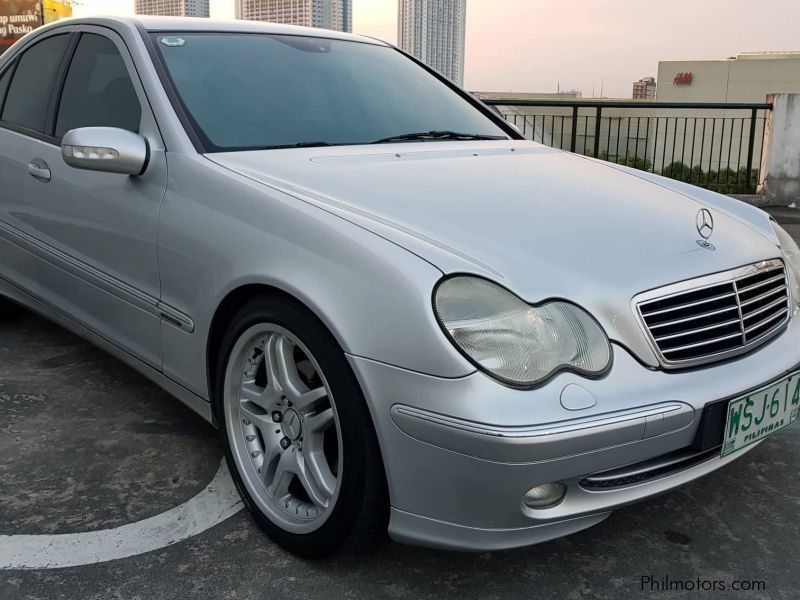 Mercedes-Benz c200 in Philippines